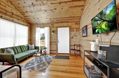 Fredericksburg Cabin | Cedar Cabin w/Beautiful Sunset Views