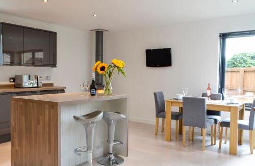 Aboyne House | Cedar Cottage