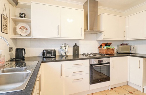 Brimington Cottage | Cedar Cottage