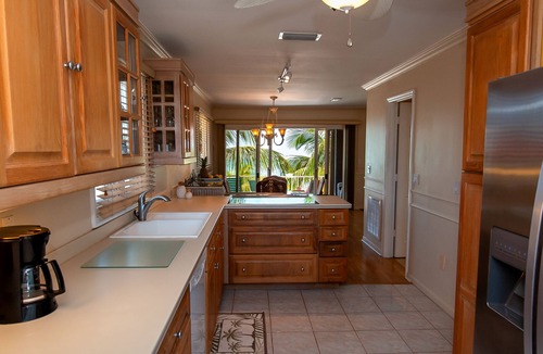 Holmes Beach Resort | Cedar Cove Resort and Cottages