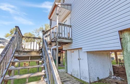 Deep Hole House | Cedar Cove - Waterfront home with Fire pit!