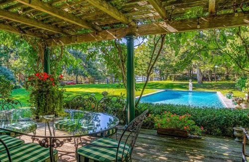 North Sea House | Cedar Crest Retreat