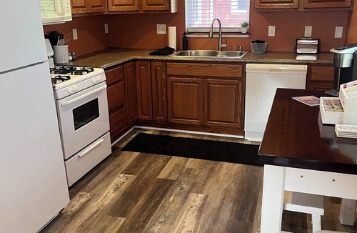 Cedar Rapids House | Cedar Crossing Destination