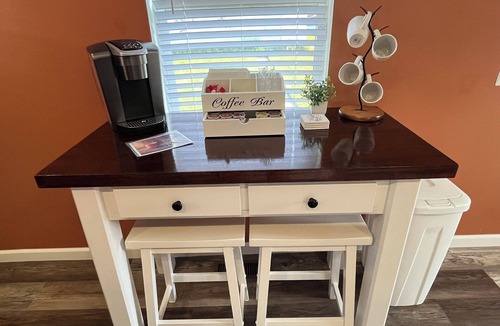 Cedar Rapids House | Cedar Crossing Destination