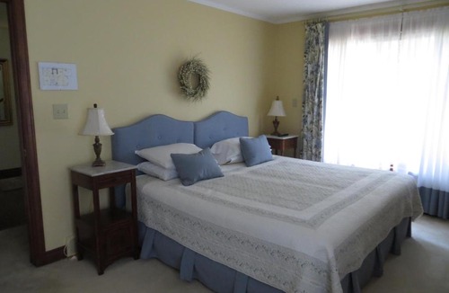 Historic Old Town Bed & Breakfast | Cedar Gables Bed & Breakfast