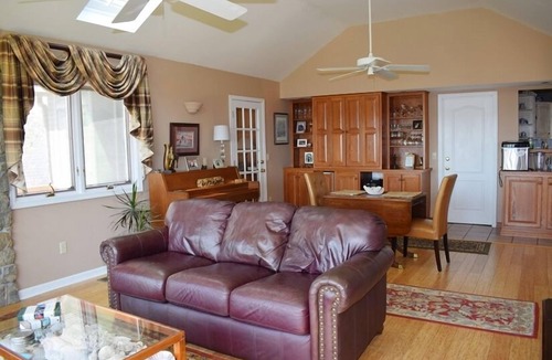 Deep Hole House | Cedar Gables-Private Pool, Hot Tub, Deep Water Pier & Dock