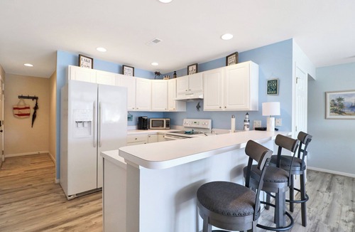 Camdenton Condo | Cedar Glenn Condo | Sleeping 10