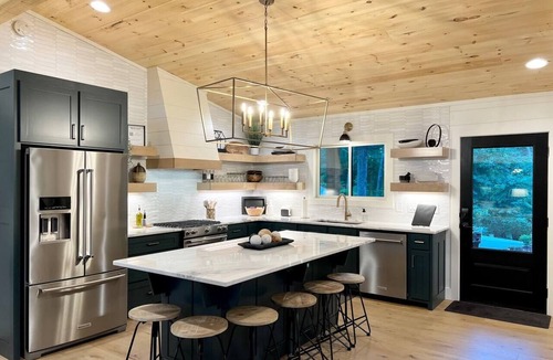 Blue Ridge Cabin | Cedar Grove Haven - New Build - Spa & EV Charging