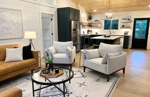 Blue Ridge Cabin | Cedar Grove Haven - New Build - Spa & EV Charging