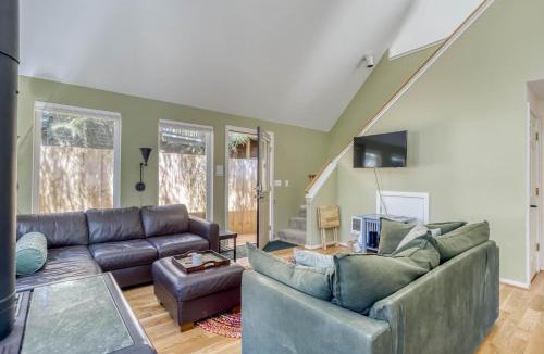 Nehalem House | Cedar Grove - Meredith Lodging