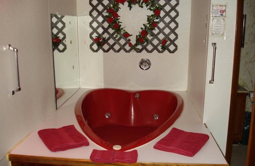 Altoona Hotel | Cedar Grove Motel
