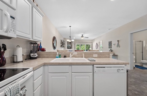 Camdenton Condo | Cedar Heights 464 - Charming lakeview condo