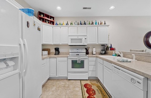 Camdenton Condo | Cedar Heights 464 - Charming lakeview condo