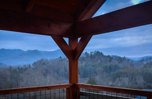 Bryson City Cabin | `Cedar Heights` Tiny House Cabin, Bryson City
