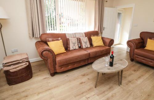 Chesterfield House | Cedar Holme