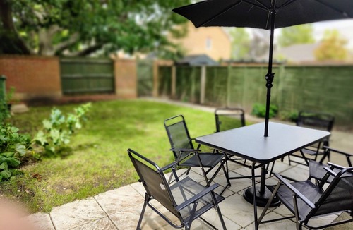 Eastleigh House | Cedar House 4 Bedroom