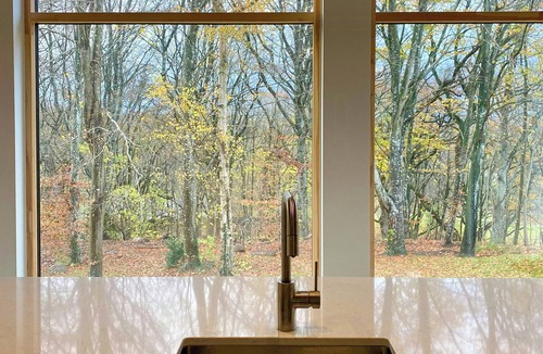 Mariager House | Cedar house on 3000 m² forest plot in Mariager