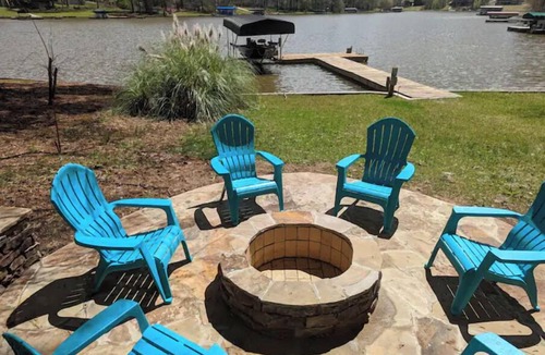 Buckhead House | Cedar Lake Retreat