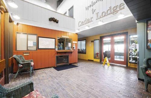 Weirs Beach Apartment | Cedar Lodge Condo with Loft and private balcony