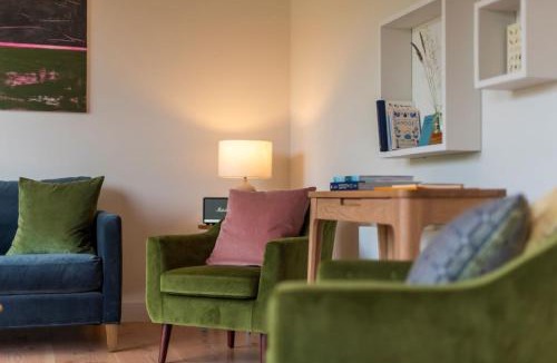 Westbrook Court House | Cedar Lodge