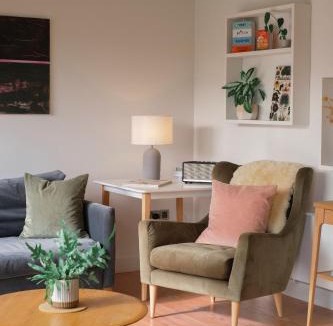 Westbrook Court House | Cedar Lodge