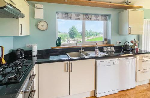 Attleborough House | Cedar Lodge