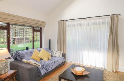 St Wenn House | Cedar Lodge