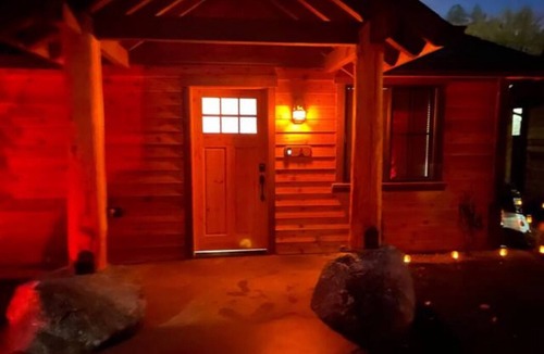 Grants Pass House | Cedar Mountain - Suite D