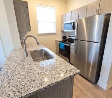 North Buttercup Creek Apartment | Cedar Park Apt -Pool, Gym, TV, Kitchen, Laundry