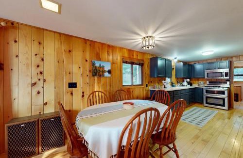 Phelps House | Cedar Perch Cabin