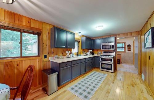 Phelps House | Cedar Perch Cabin