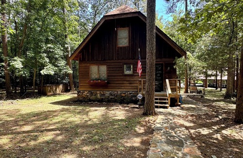 Drasco Cabin | Cedar Pines Cabin – Relax & Unwind in Peaceful Tannenbaum