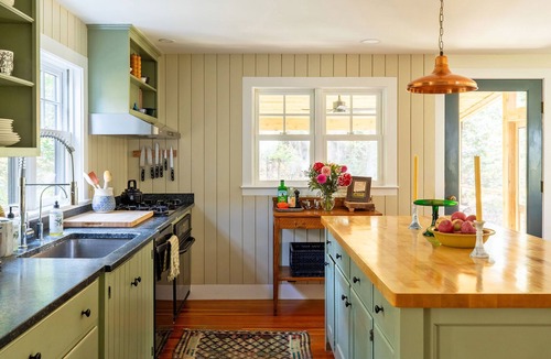 Charlotte House | Cedar Retreat Near Lake Champlain w Hot Tub, Fire Pit & EV charger