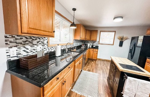 Harrison House | Cedar River Home-Pet Friendly!
