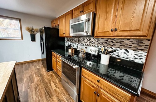 Harrison House | Cedar River Home-Pet Friendly!