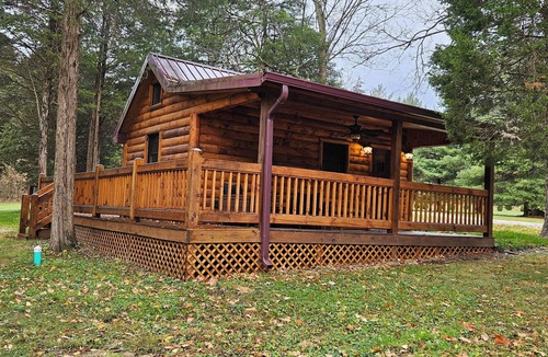 Madison Cabin | Cedar Rustic Cabin at Lost Trails