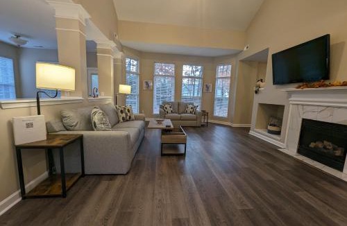 Concord House | Cedar's Corner in Concord Spacious & Clean