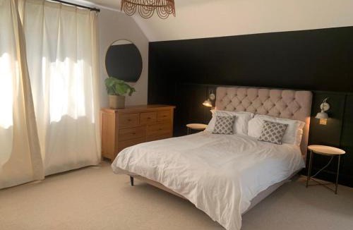 Sidmouth House | Cedar Shade Cottage