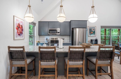 Hollister Cabin | Cedar & Sky—Ozarks Hideaway