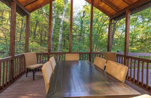 The Galena Territory Cabin | Cedar Slope Sanctuary~ Sleeps12~Hot Tub~Sauna