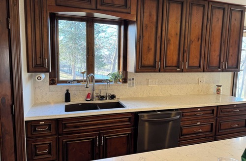 Decorah House | Cedar & Stone Retreat