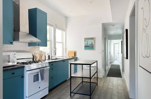 North University House | Cedar Street - Hyde Park