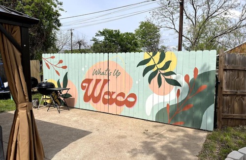 Waco House | Cedar & Thyme - Hot Tub+ Near Downtown