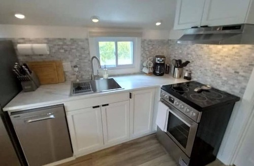 Beulah Apartment | Cedar Tree Inn