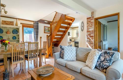 Bungay Apartment | Cedar - Uk49525