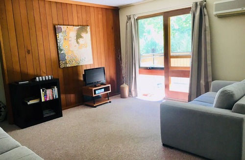 Bright Apartment | Cedar Vacation Unit #7