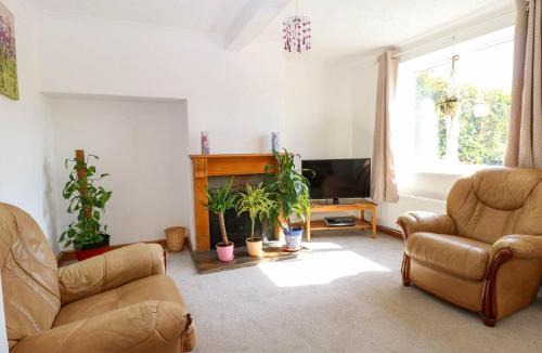 Norwich House | Cedar View