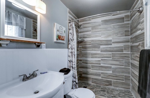 Spokane Hotel | Cedar Village Motel