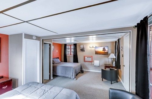 Spokane Hotel | Cedar Village Motel