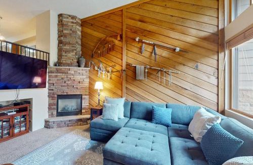Peak 9 House | Cedars 26